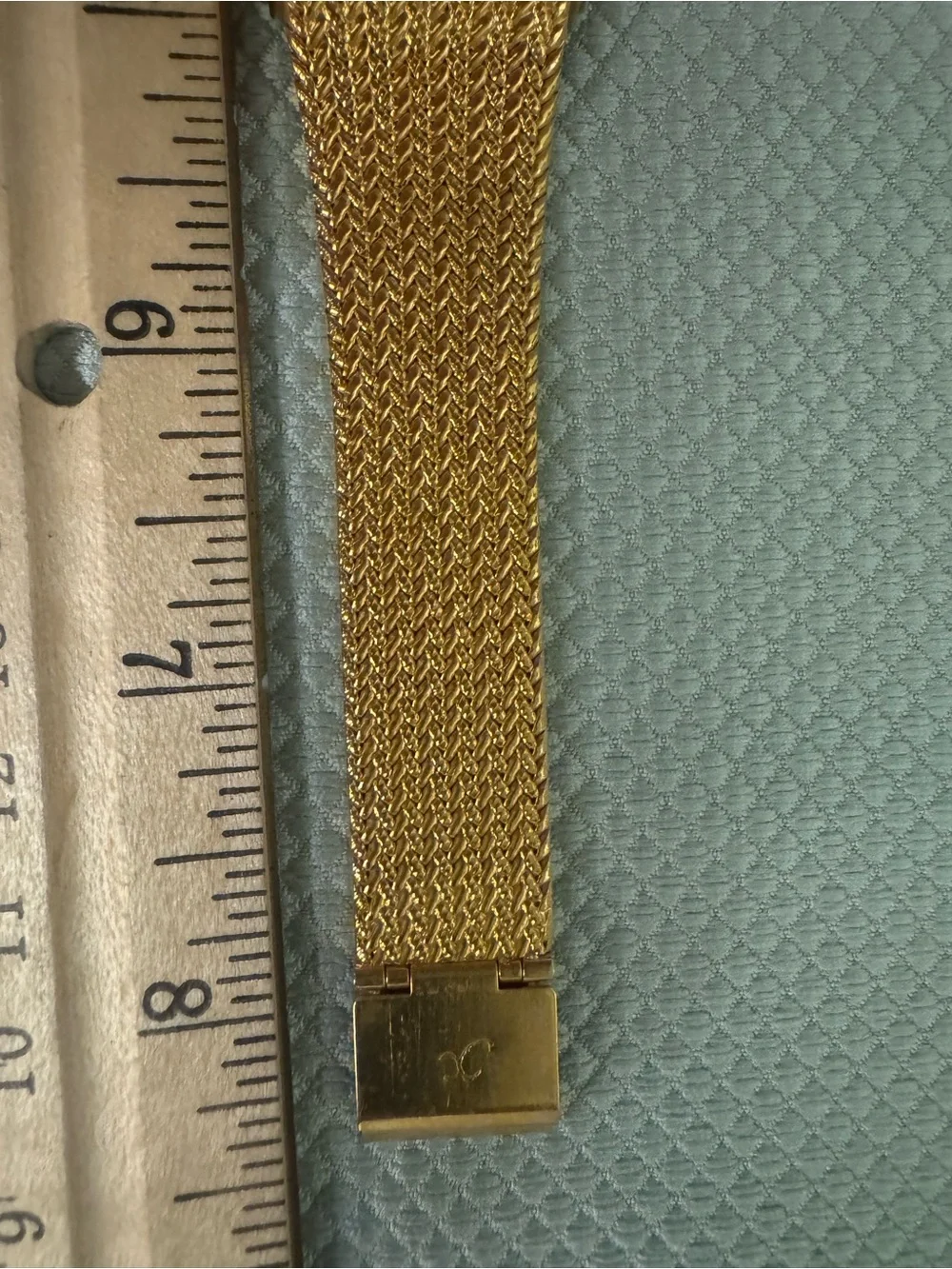 Xavier Diamond Quartz Gold Tone Watch with Black Dial. WORKS